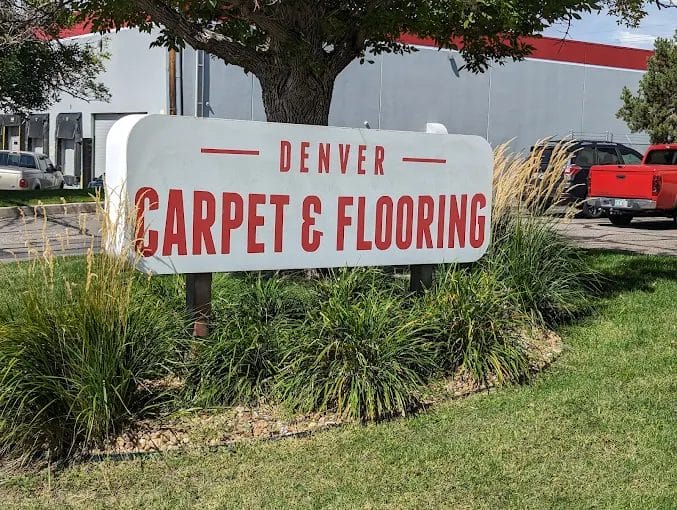 denver carpet and flooring sign